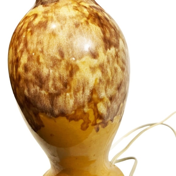 Vintage Ceramic Lamp Base - Picture 3 of 8